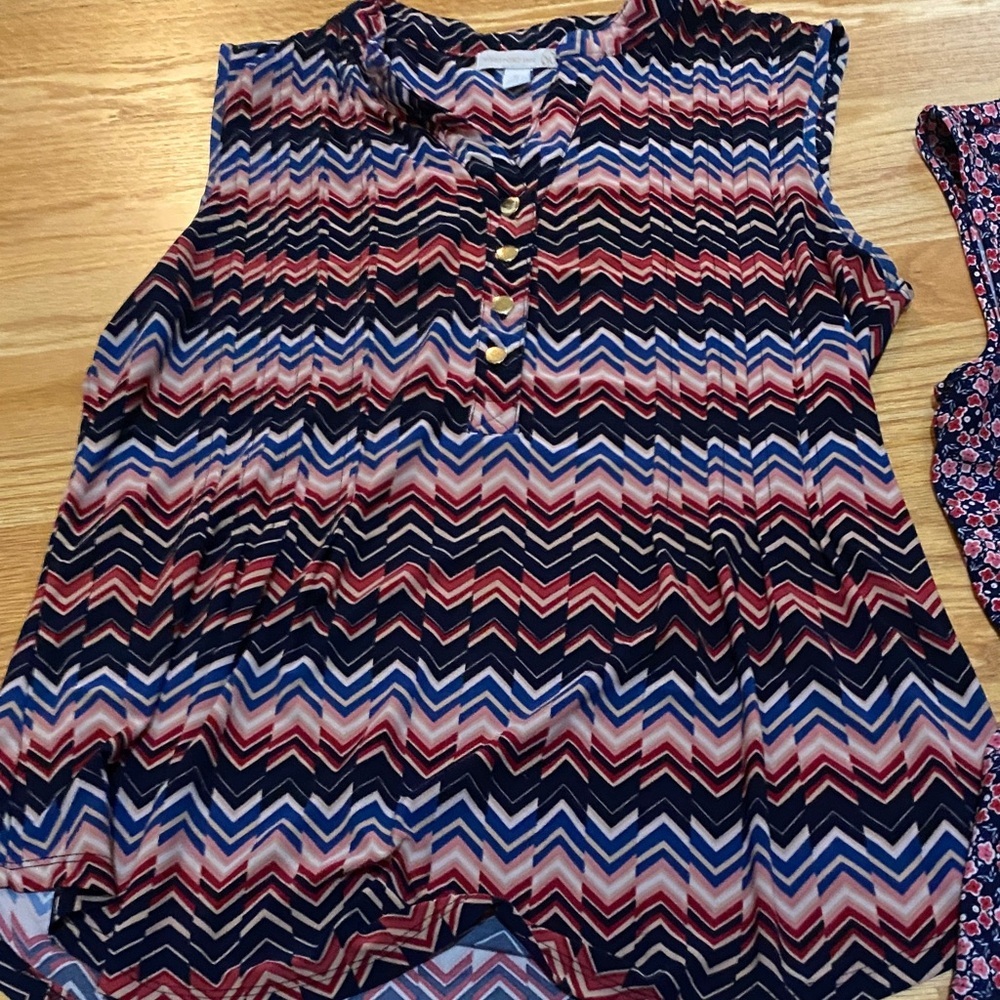 2 Westport Chic Women's Patterned Blouses - Navy and Burgundy - Picture 4 of 4
